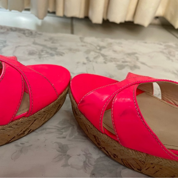 Authentic Prada platform sandals in neon hot pink in patent leather - Picture 9 of 15